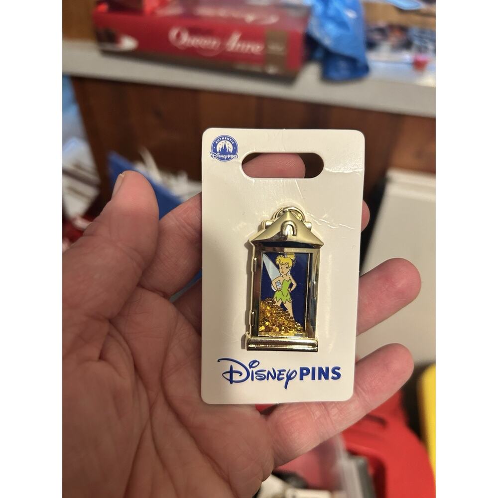 Disney Parks Tinker Bell Tinkerbell Lantern Peter Pan Pin New 3D Glitter